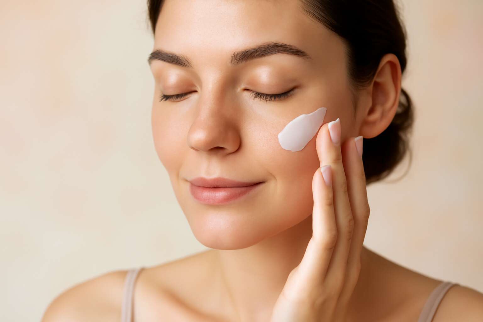 Discover the Top 10 Best Sensitive Skin Care Tips for a Smooth, Calm Complexion